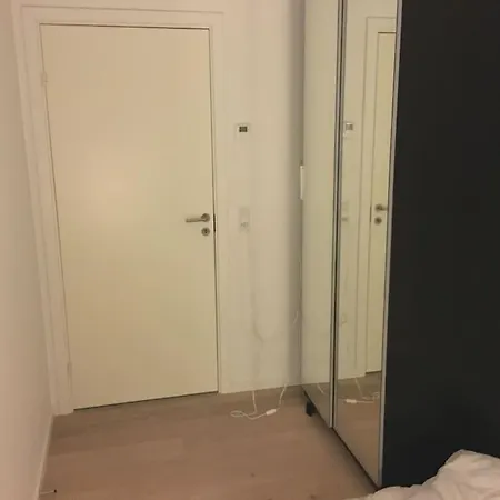 Apartamento Nybyg Med Udsigt Til Kanalen